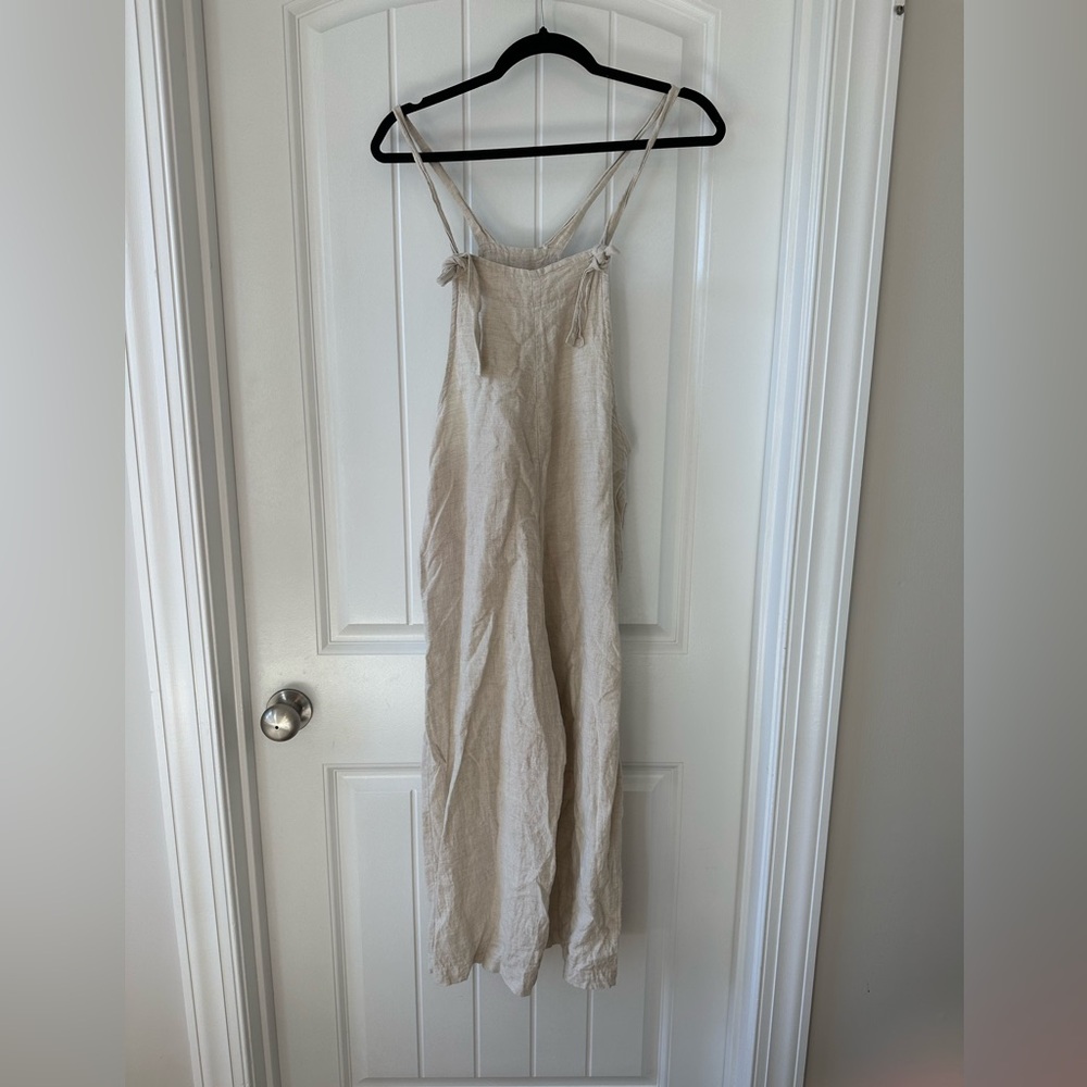 Peplum Co Linen Frankie Jumpsuit in Oatmeal wide leg 21” inseam size small